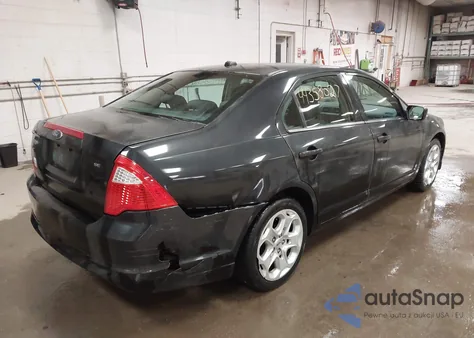 2010 Ford Fusion Se из США, поврежденный, VIN 3FAHP0HA1AR11A451